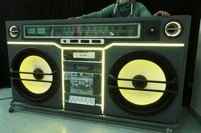 Ghetto Blaster Bar/Booth 220v