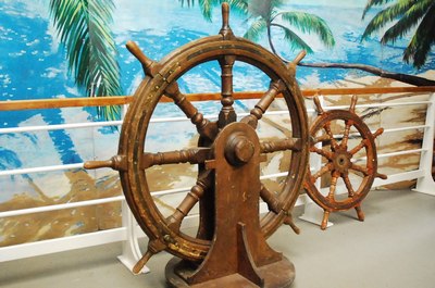 Steering-wheel, Helm L (on feet)